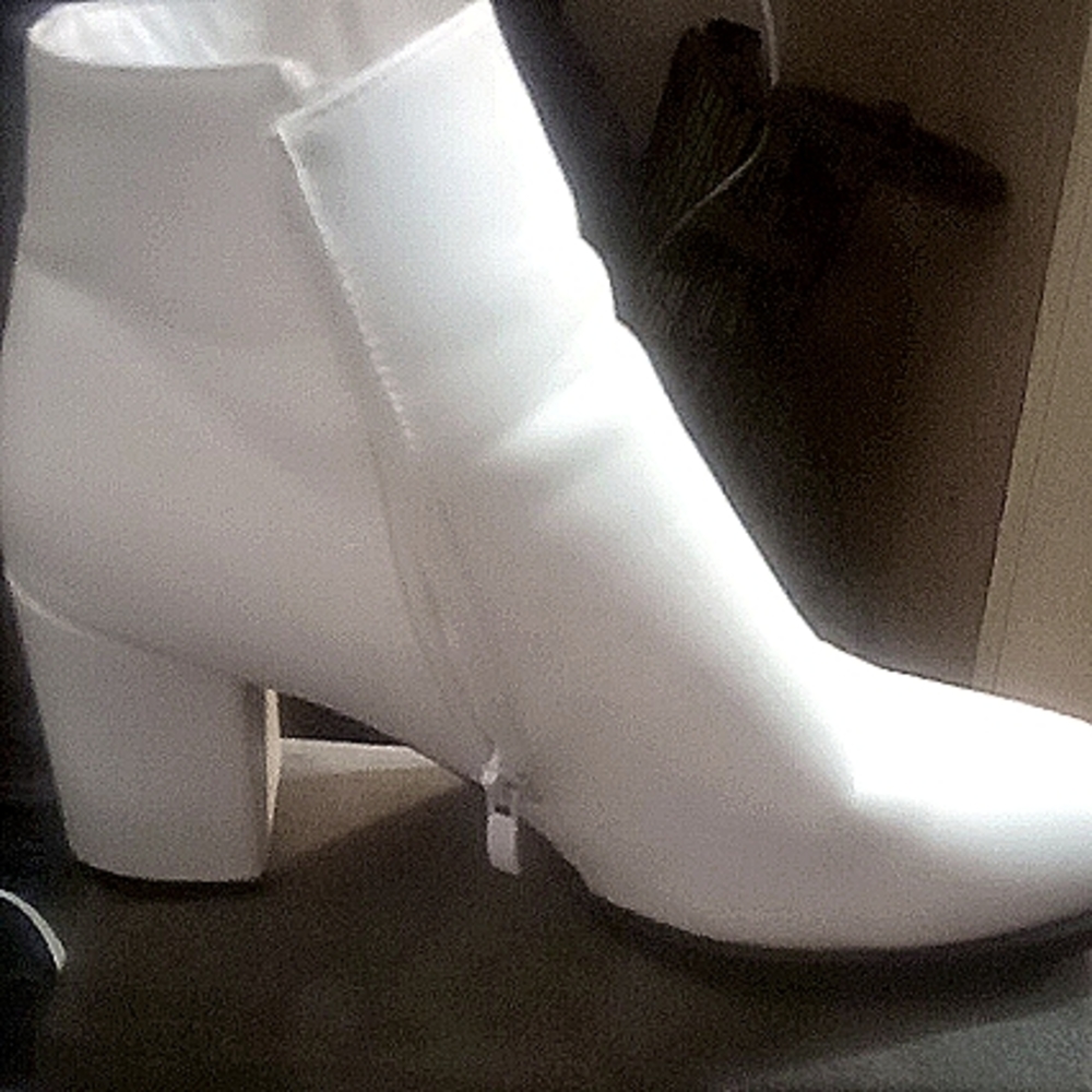 Half boot